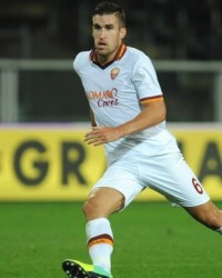  罗马中场大将重伤赛季报销牵动球迷心  