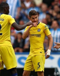  切尔西新帅首秀失利，布莱顿爆冷登顶积分榜  