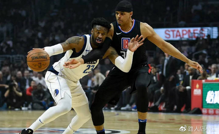  阿德巴约两双热火力克独行侠延续客场强势表现