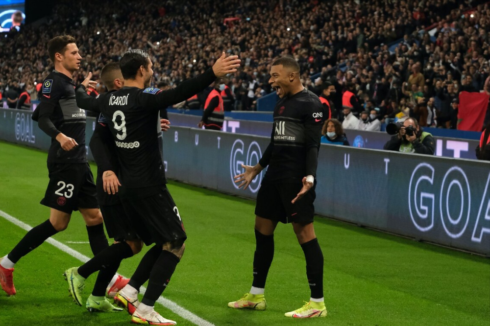  昂热客场遭遇顽强抵抗，凭借点球艰难取胜